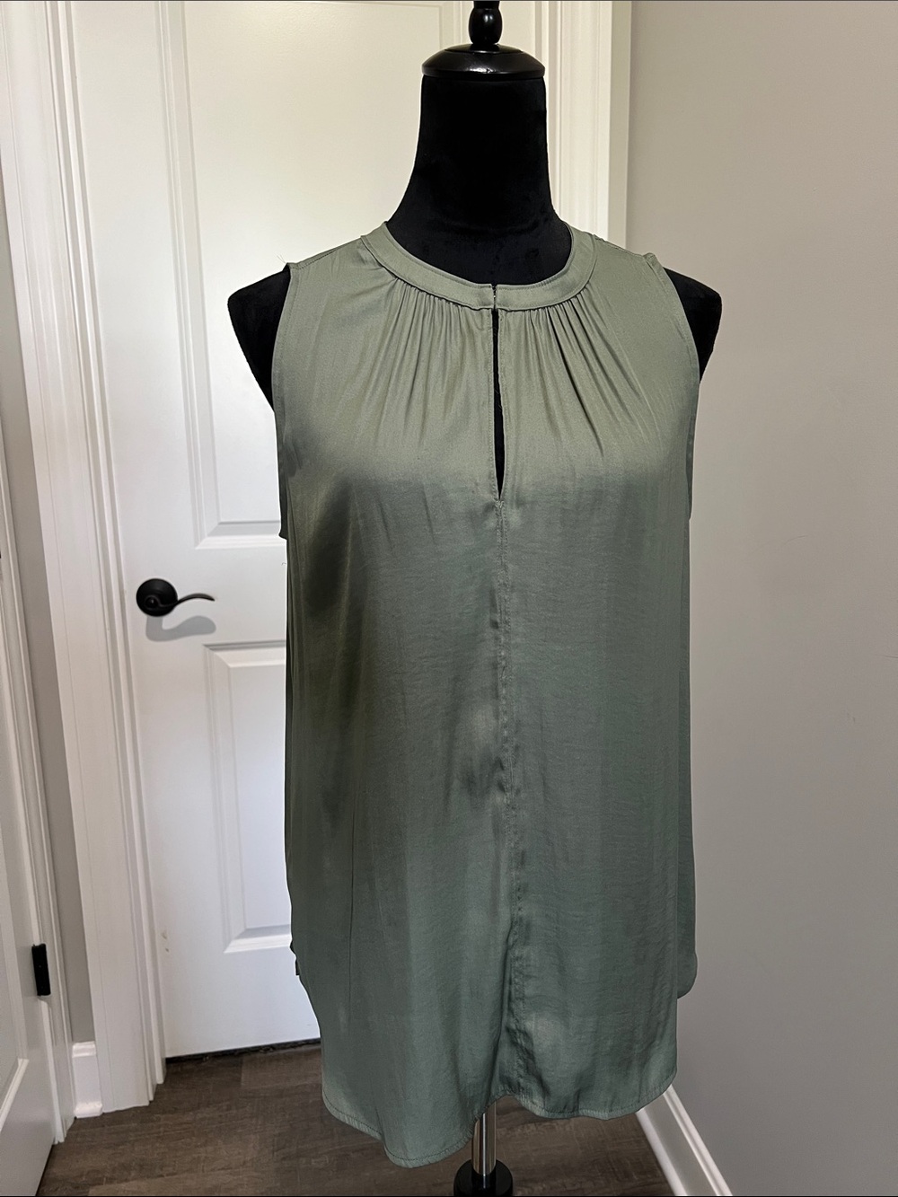 LOFT Sleeveless Keyhole Blouse in Sage